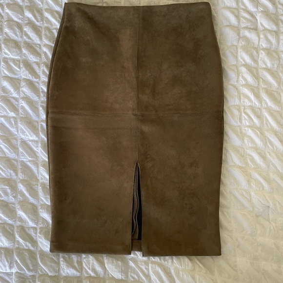 Lulus brown faux suede pencil skirt - Picture 3 of 8